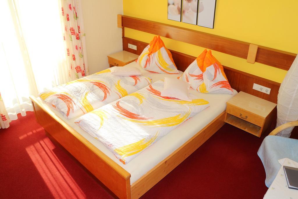 ホテル Enzianbrenner Jenig 部屋 写真