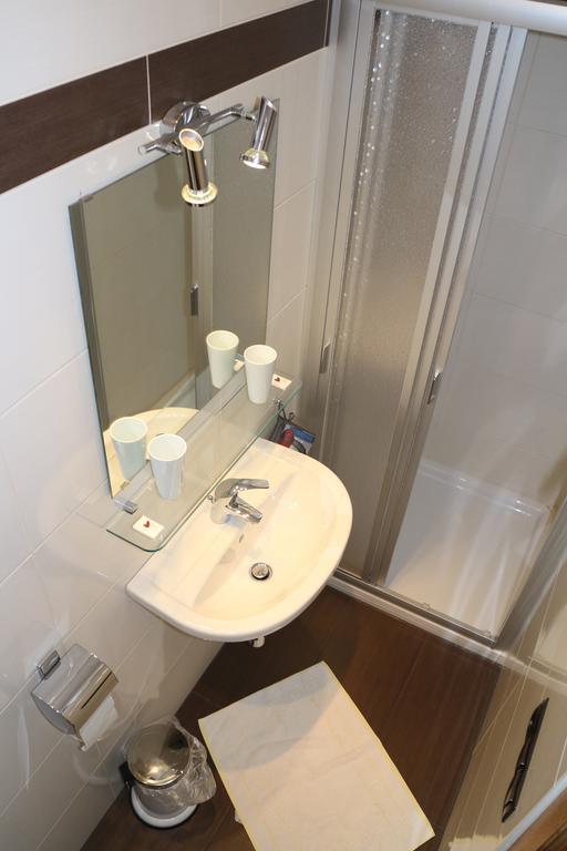 ホテル Enzianbrenner Jenig 部屋 写真