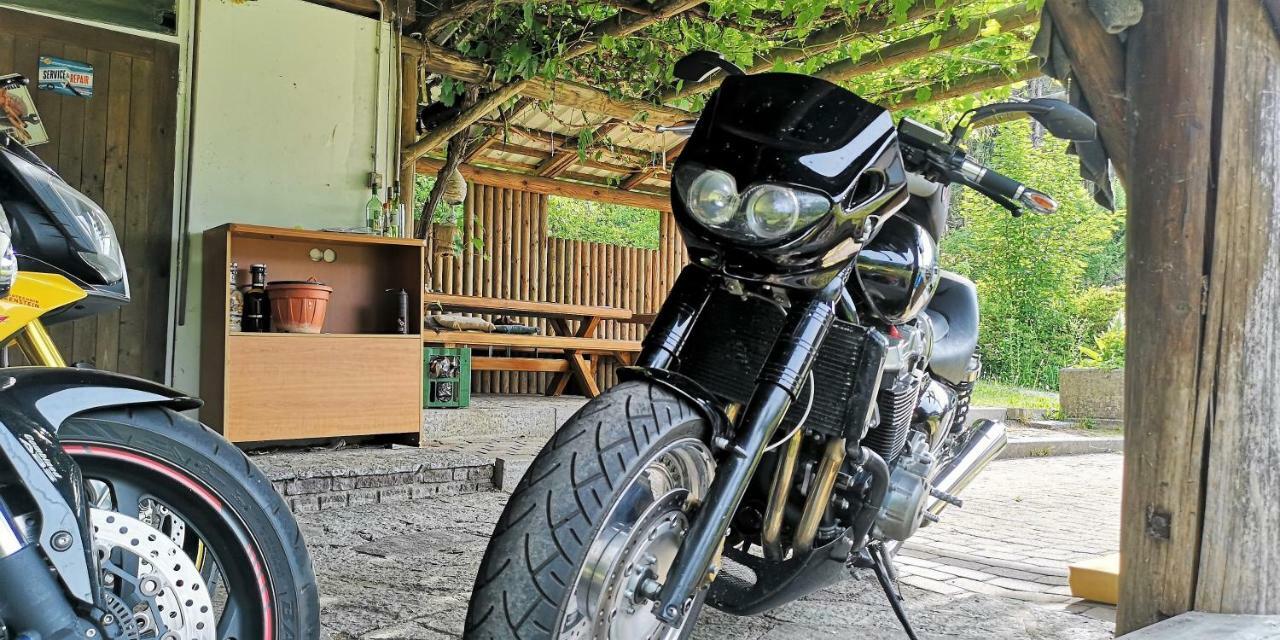 ホテル Enzianbrenner Jenig エクステリア 写真